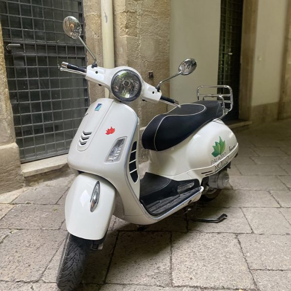 Vespa 300